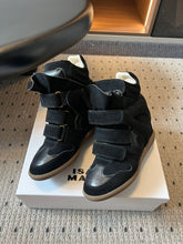 China Replica Versace Women Shoes 115usd Only